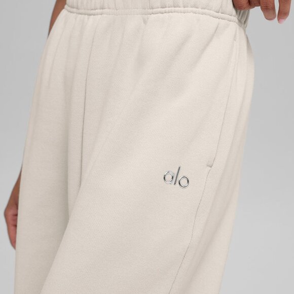 Alo Yoga Accolade Straight Leg Sweatpant Bone - Picture 3 of 4